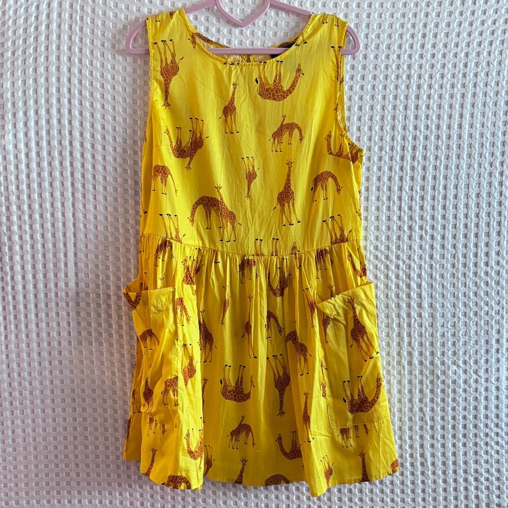Modcloth giraffe smock dress with pockets size Medium